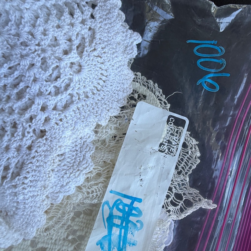 Vintage White Lace Doily Set 4 Piece Crocheted Eyelet Battenburg Mixed Lot - Picture 11 of 11